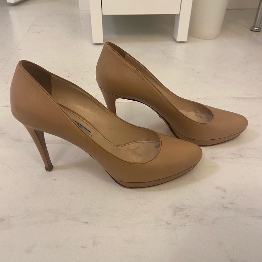Prada nude pumps